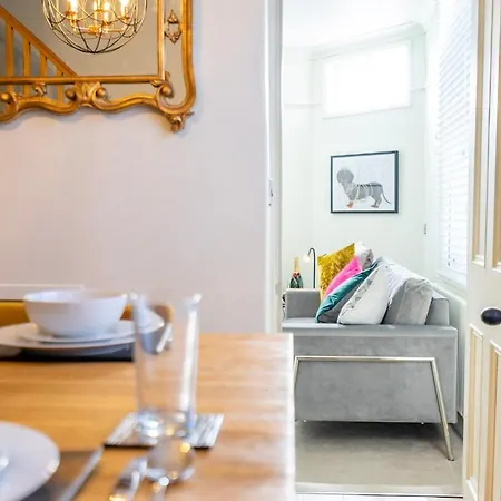 31 Bishopill Senior * York