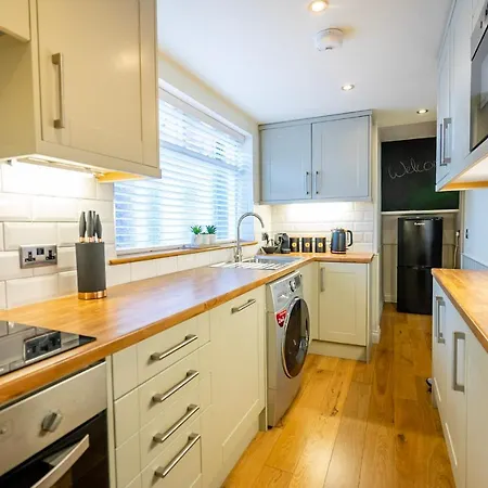 31 Bishopill Senior Apartment
